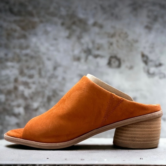 NIB Sofft Carrey Slide Sandals Suede Pumpkin 7.5M 38.5 - Picture 5 of 12